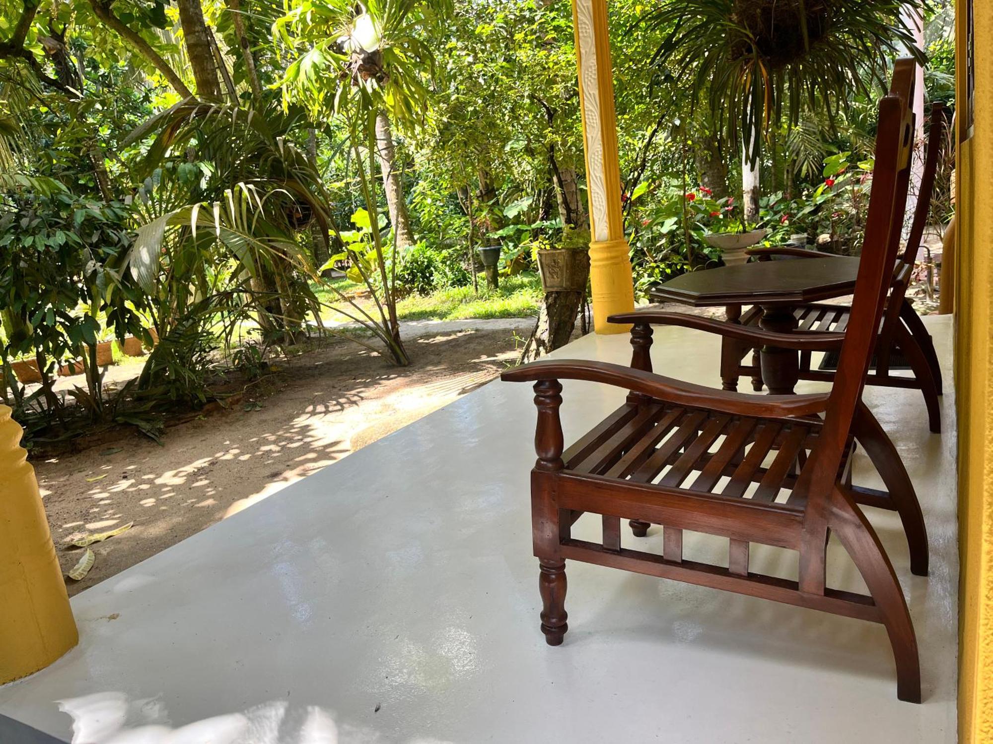 Flora And Fauna Mirissa Habitación foto